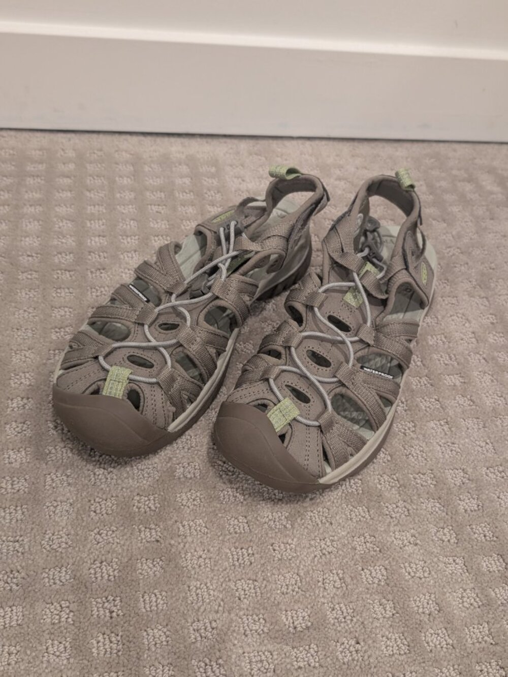Keen Whisper Waterproof Sandals - Women's sz 8 - Picture 2 of 8